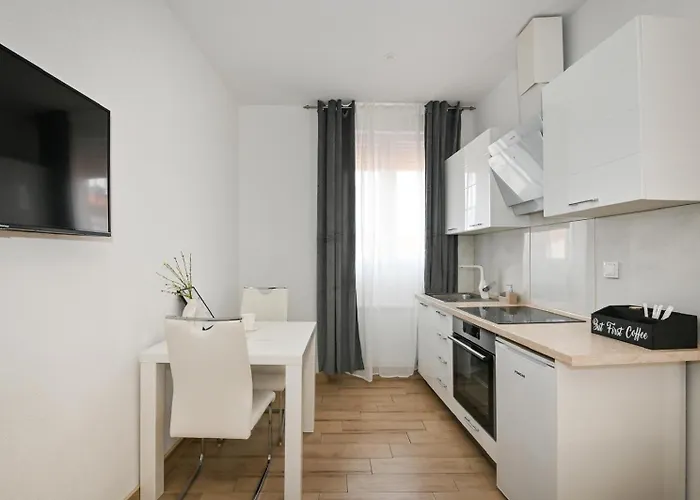 Apartament Noma & *